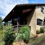 Met Zwembad Rust En Ruimte