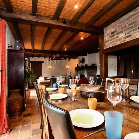 Met Zwembad Rust En Ruimte *